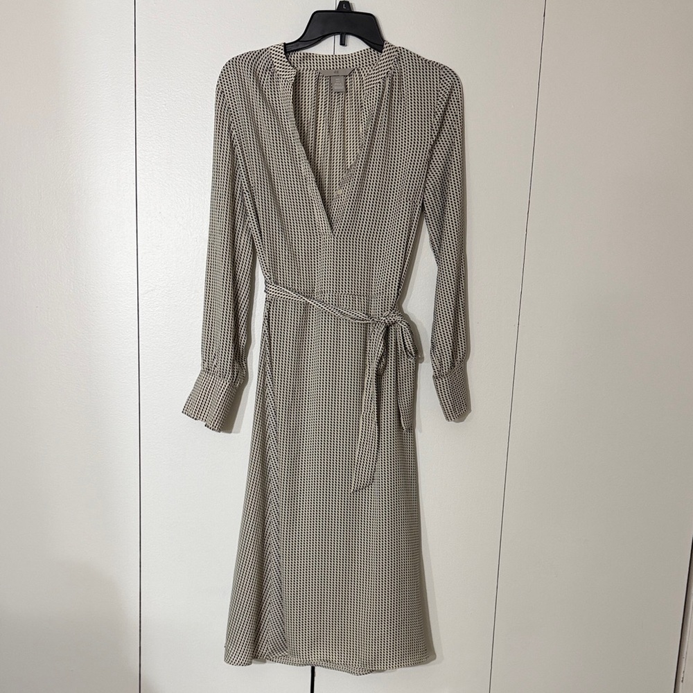 H&M Black and White Long Sleeve Dress
